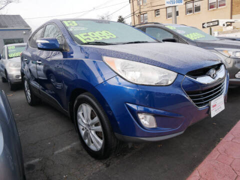 2013 Hyundai Tucson for sale at M & R Auto Sales INC. in North Plainfield NJ