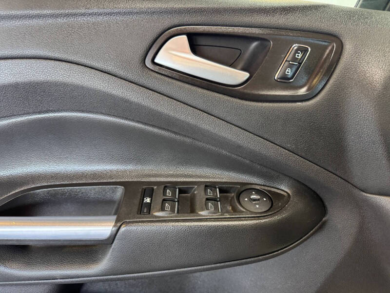 2014 Ford C-MAX Hybrid SE