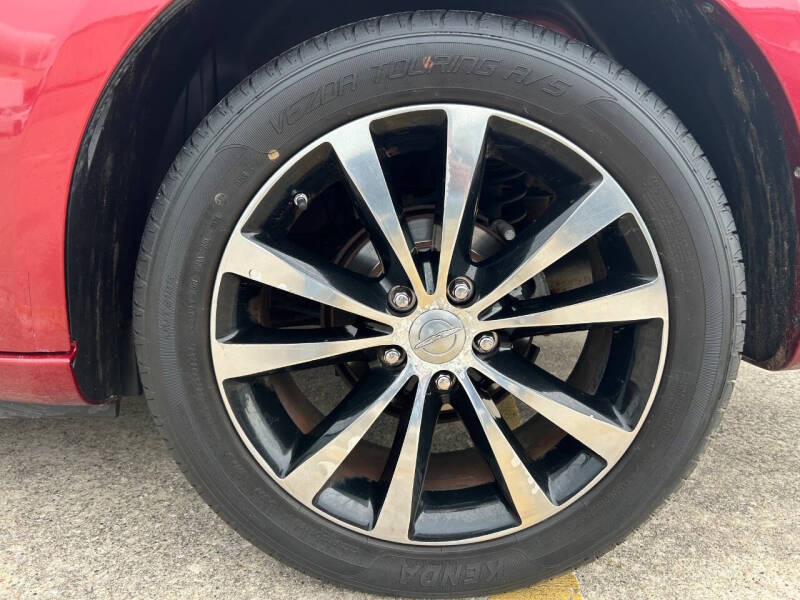 2012 Chrysler 200 Touring