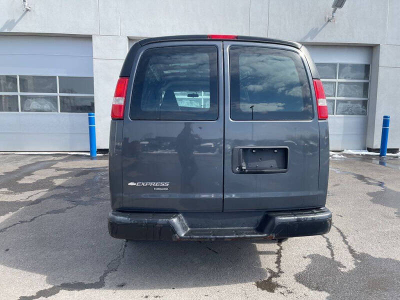2016 Chevrolet Express 3500