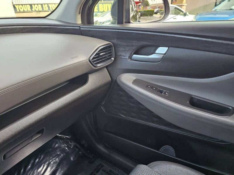 2020 Hyundai Santa Fe SE