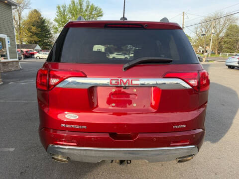 2017 GMC Acadia Denali