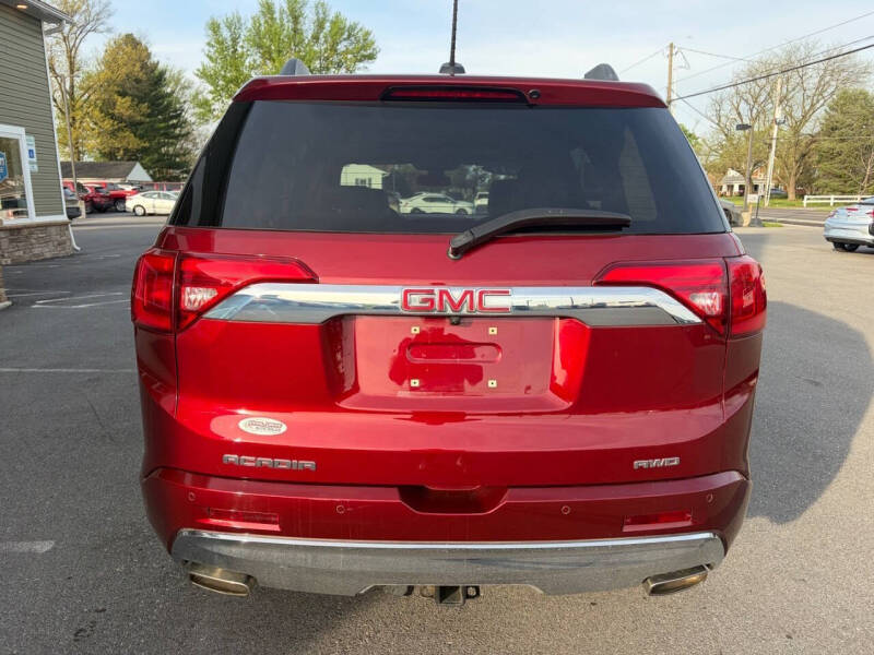 2017 GMC Acadia Denali