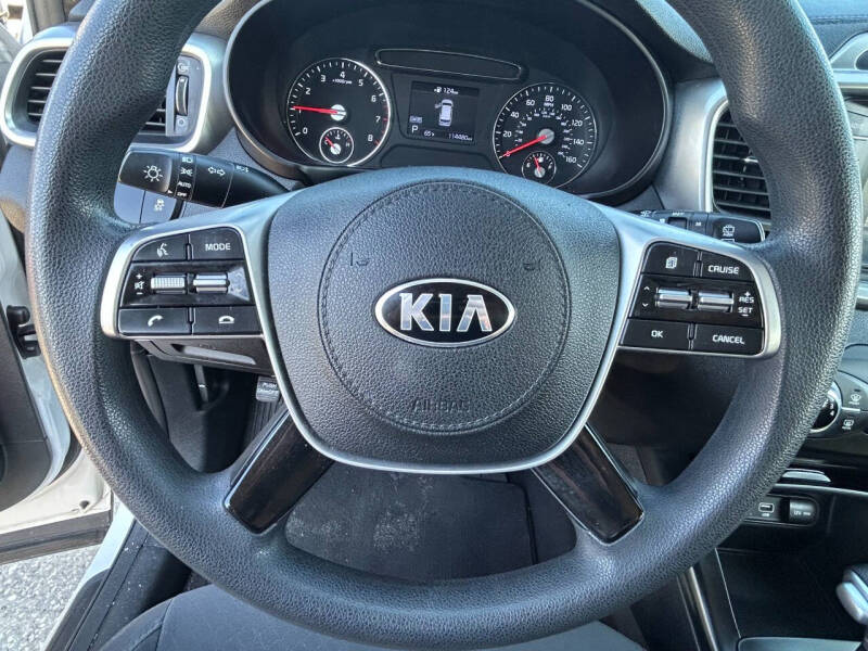 2020 Kia Sorento LX V6