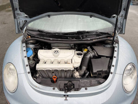 2009 Volkswagen New Beetle Base PZEV