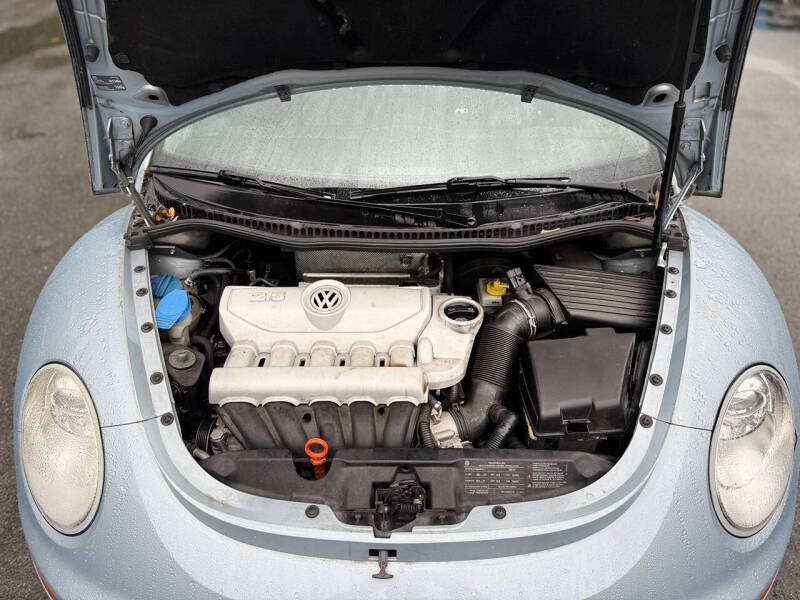 2009 Volkswagen New Beetle Base PZEV