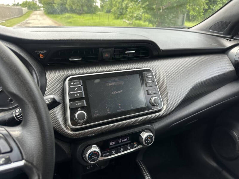 2020 Nissan Kicks SV