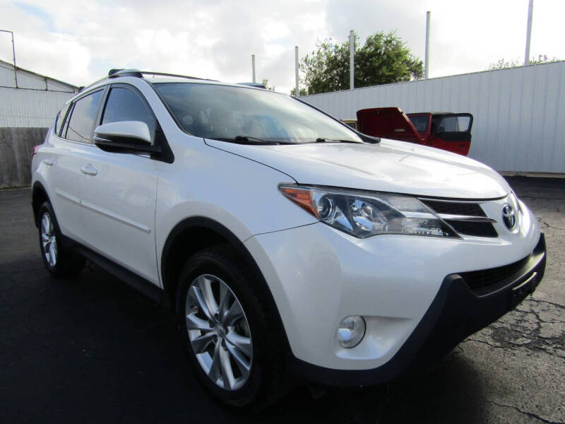 2014 Toyota RAV4 Limited photo 3