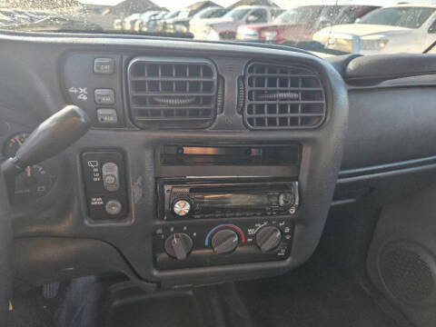 2003 Chevrolet Blazer LS