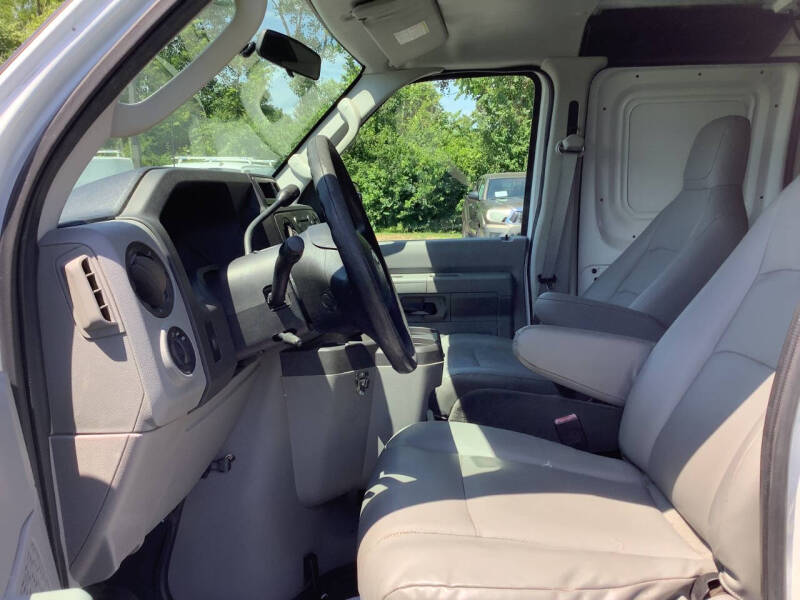 2011 Ford E-Series E-150