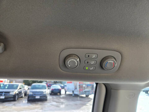 2007 Hyundai Entourage GLS