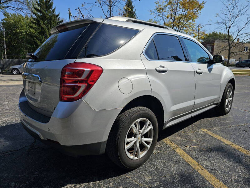 2017 Chevrolet Equinox LT photo 6