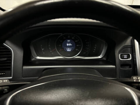 2017 Volvo XC60 T5 Dynamic