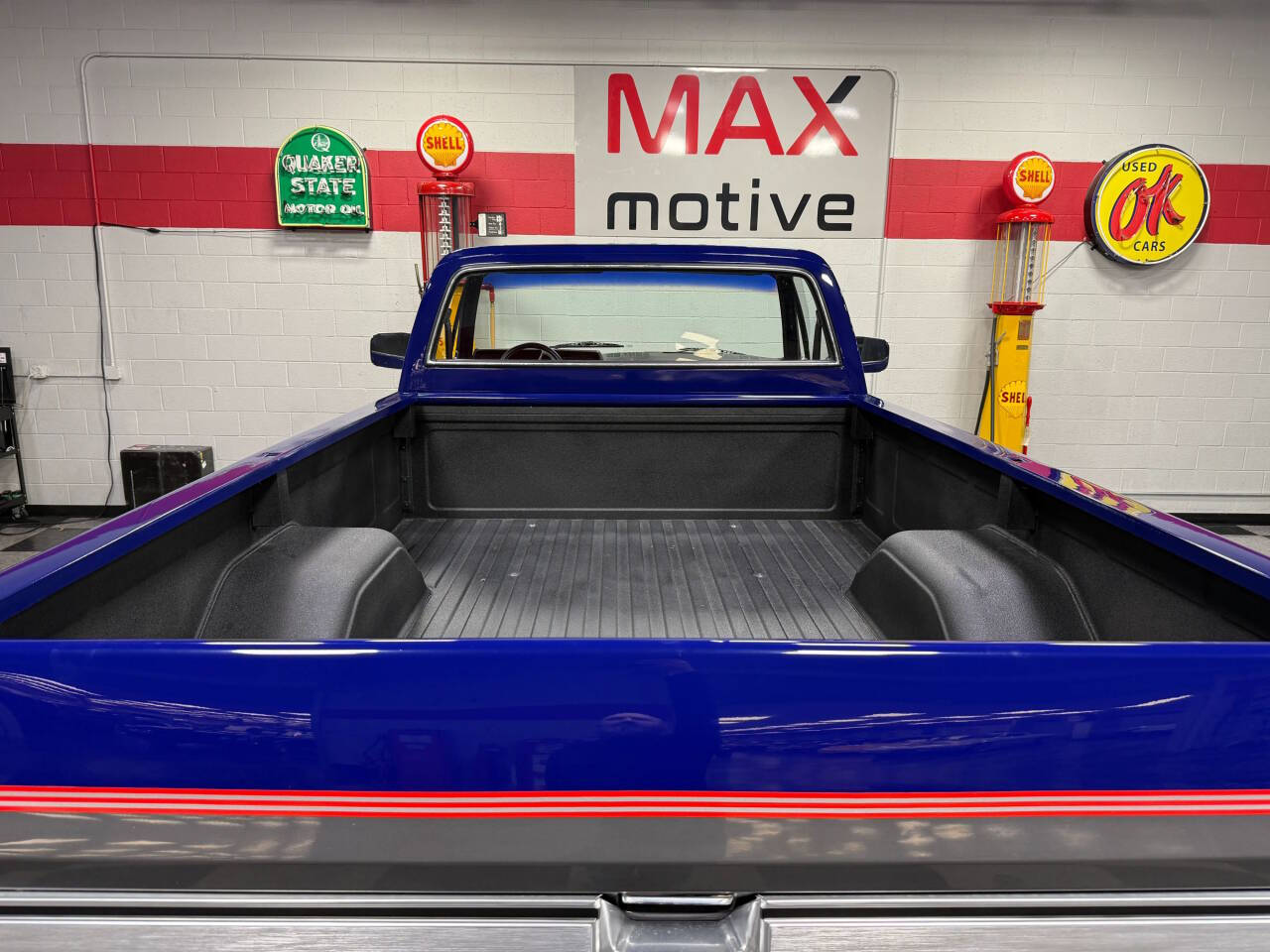 1987 Chevrolet R/V 20 Series 12