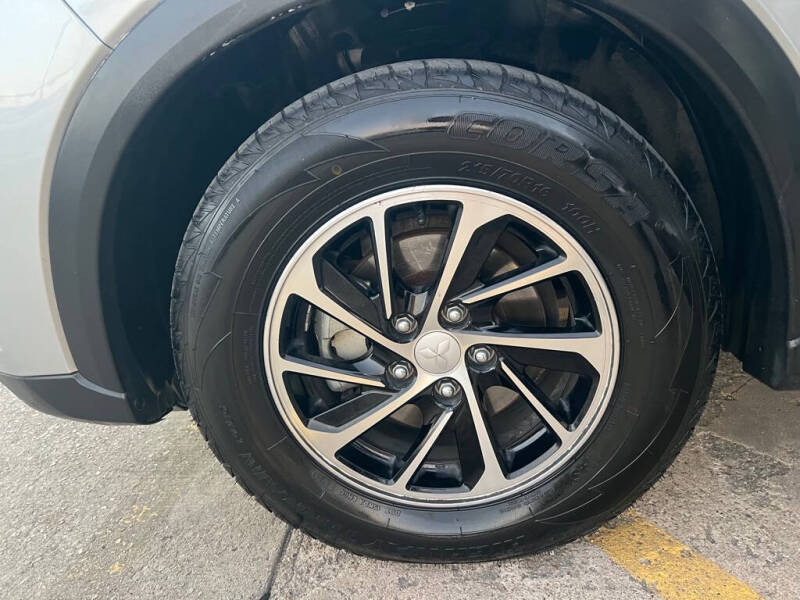 2020 Mitsubishi Eclipse Cross ES