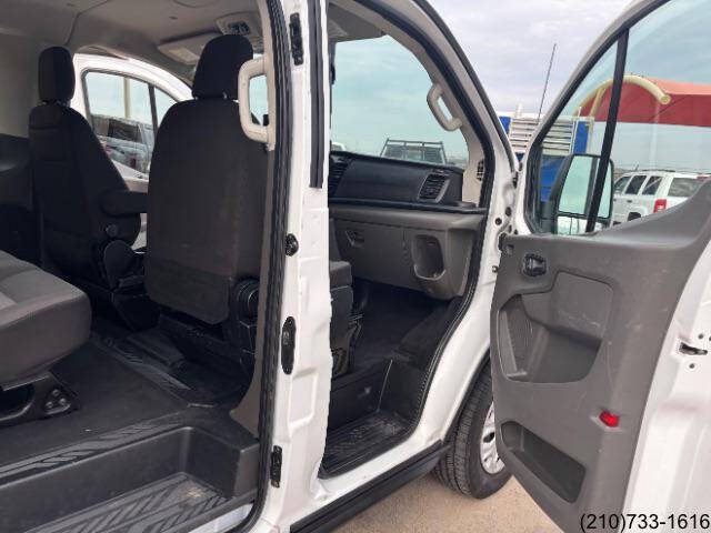 2023 Ford Transit 350 XLT