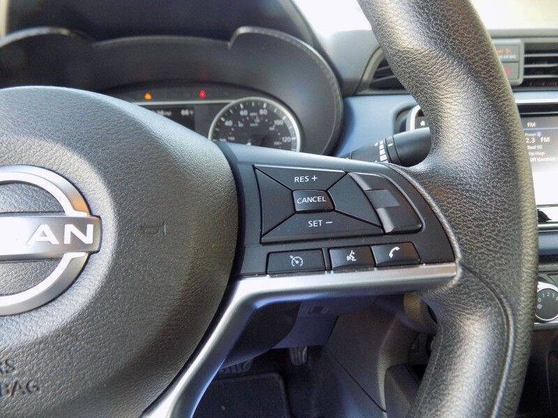 2023 Nissan Versa SV