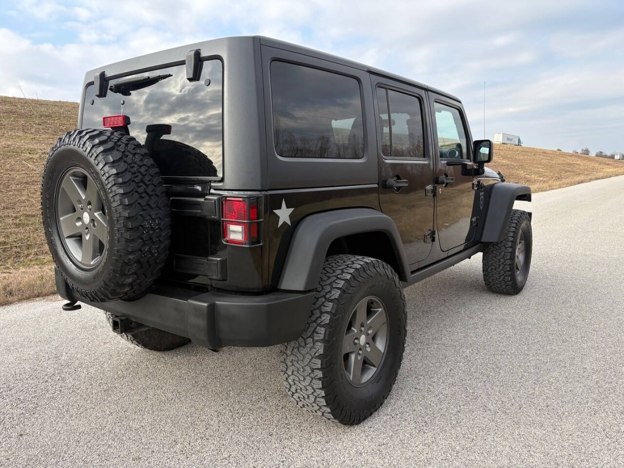 2011 Jeep Wrangler Unlimited for sale at Q3 AUTO LLC in Hayti, MO