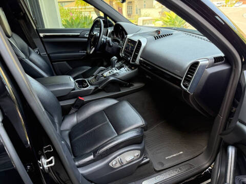 2018 Porsche Cayenne S