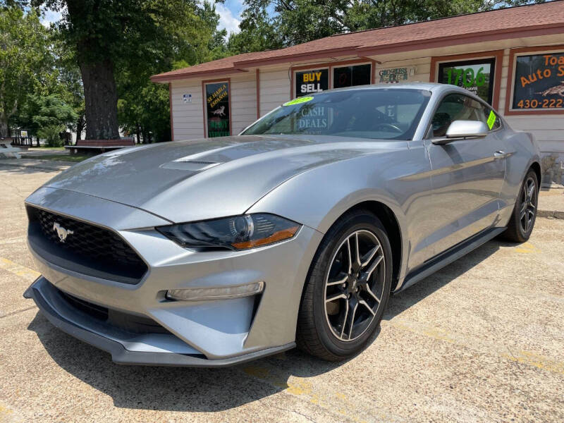 2022 Ford Mustang EcoBoost photo 2