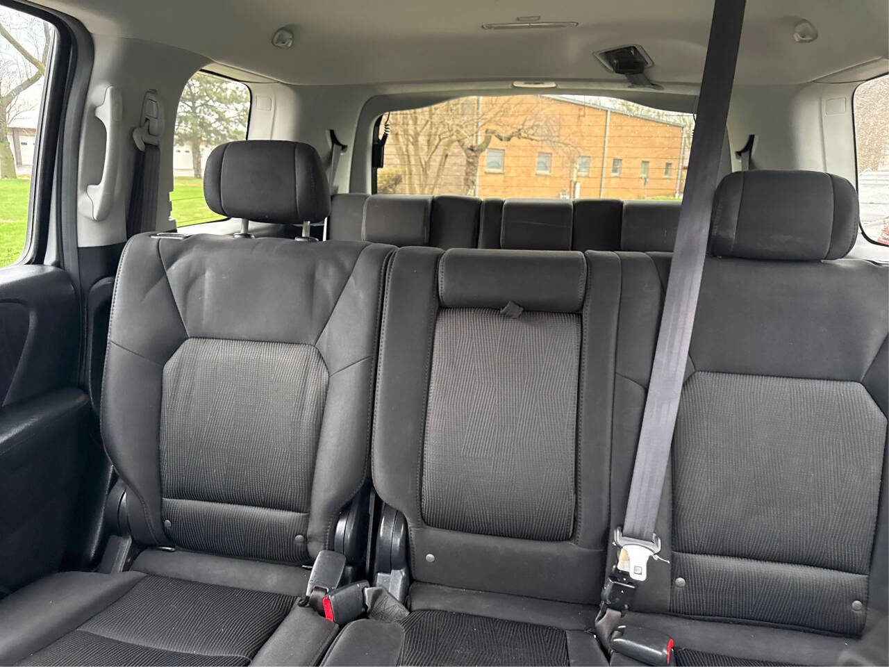 Alabaster Silver Metallic 2010 Honda Pilot EX EX 4dr SUV 25