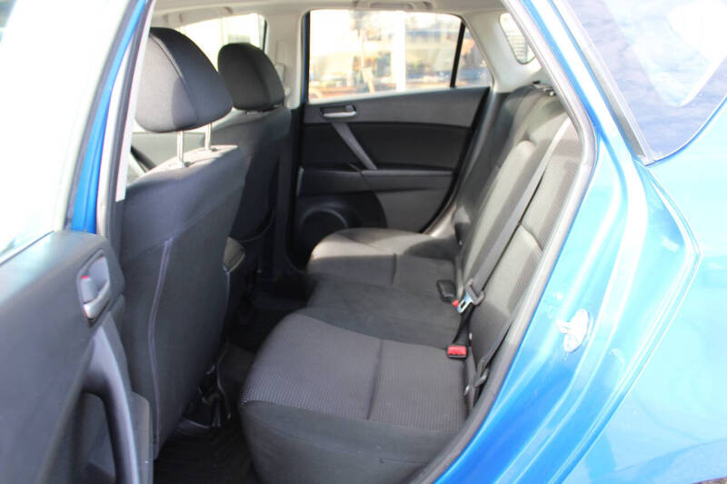 2012 Mazda MAZDA3 i Touring