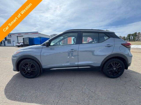 2023 Nissan Kicks SR