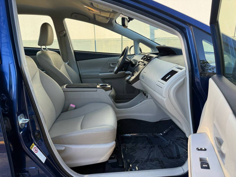 2012 Toyota Prius v Three