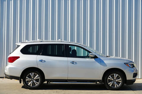 2019 Nissan Pathfinder SV