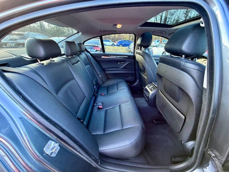 2016 BMW 5 Series 528i