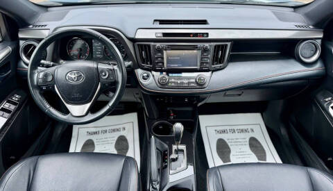 2018 Toyota RAV4 SE