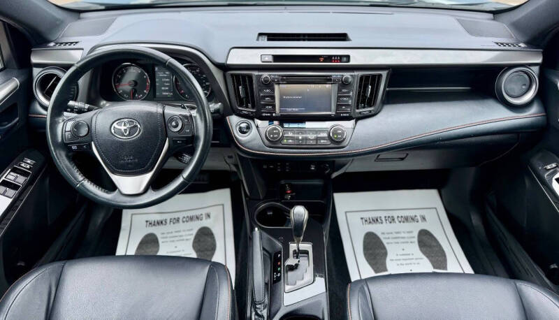 2018 Toyota RAV4 SE