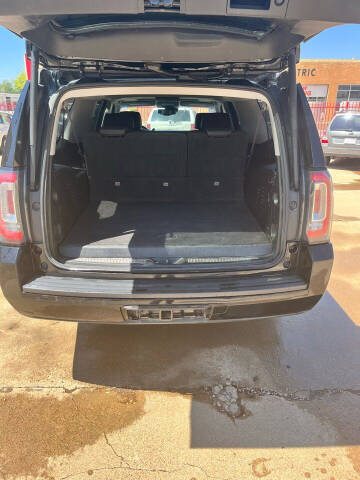 2017 GMC Yukon XL SLT