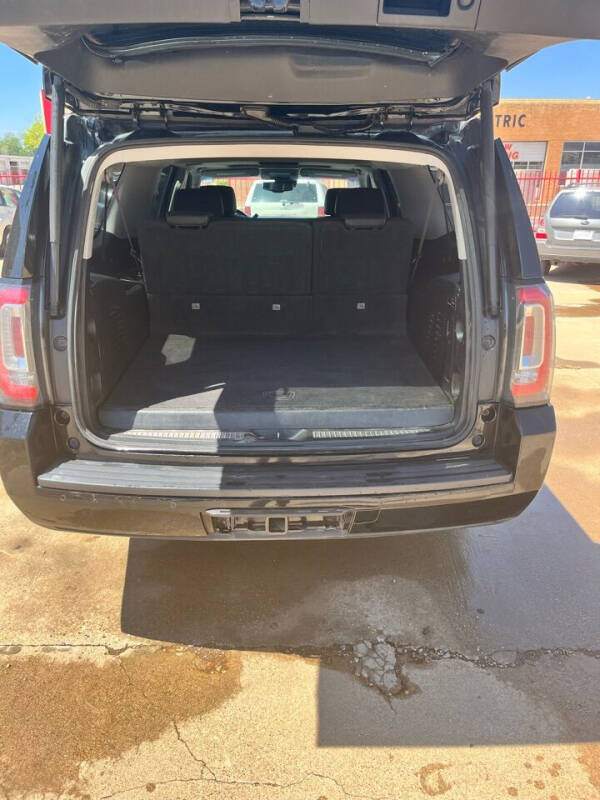 2017 GMC Yukon XL SLT