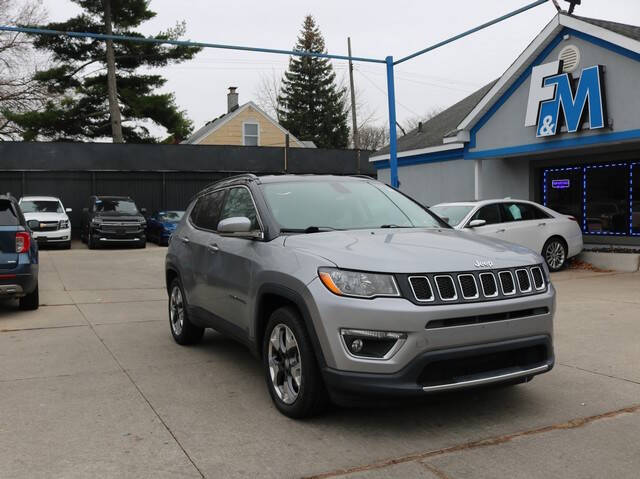 Silver 2020 Jeep Compass Limited Limited 4dr SUV 1
