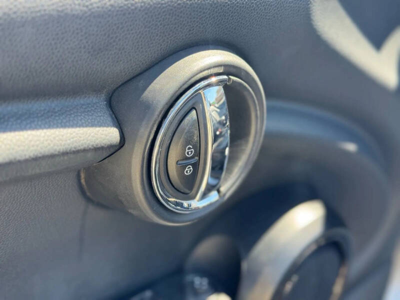 2019 MINI Convertible Cooper