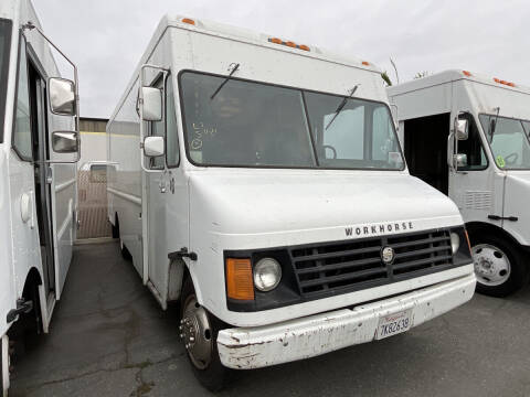 2004 Workhorse P42