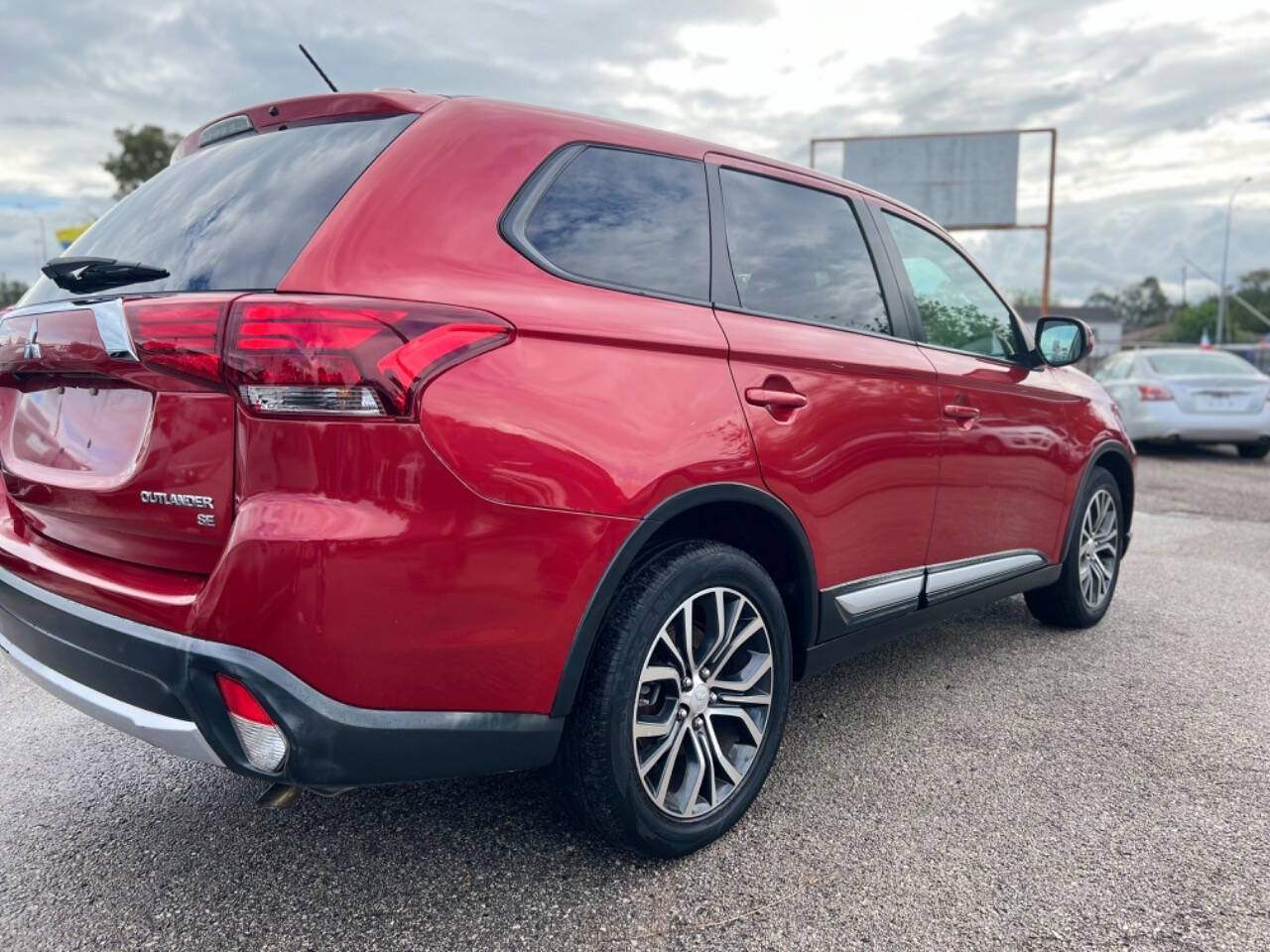 2016 Mitsubishi Outlander for sale at J-R Auto Sales LLC in Houston, TX