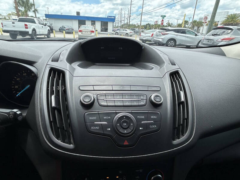 2019 Ford Escape S