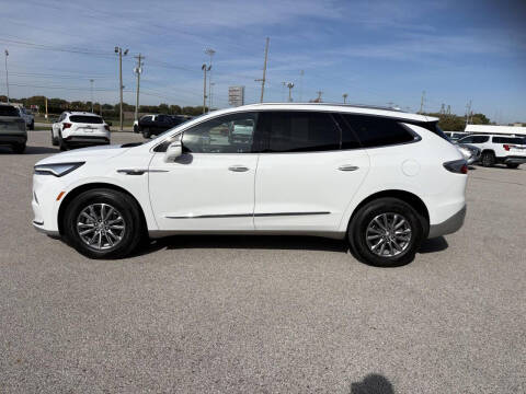 2023 Buick Enclave Essence
