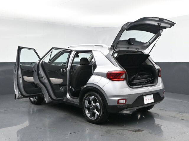 2023 Hyundai Venue SEL