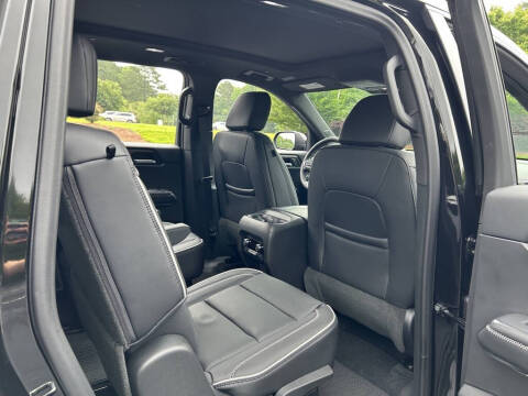 2025 GMC Acadia Denali