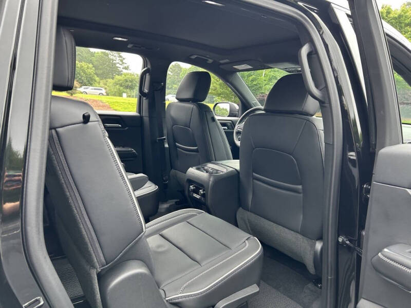 2025 GMC Acadia Denali