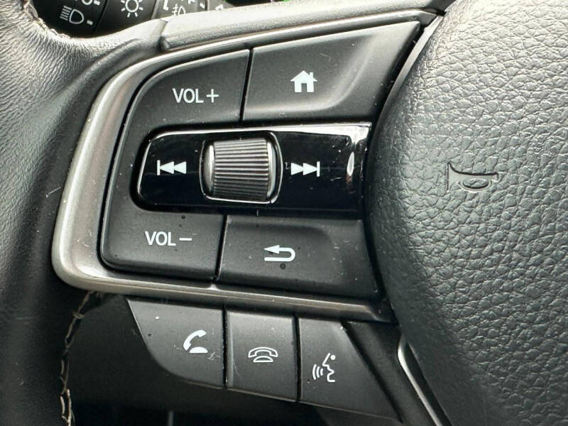 2022 Honda Insight Touring