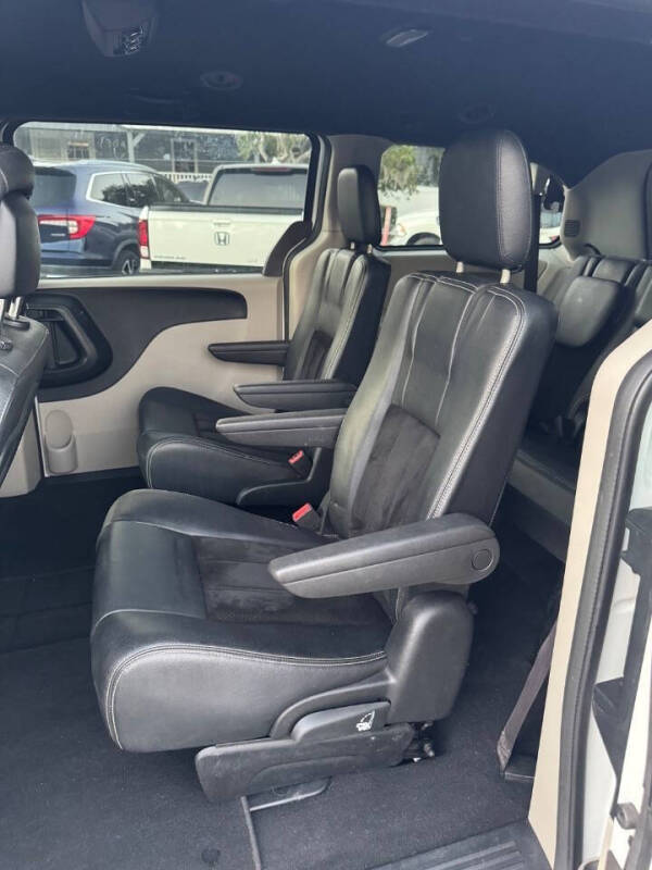 2017 Dodge Grand Caravan SXT