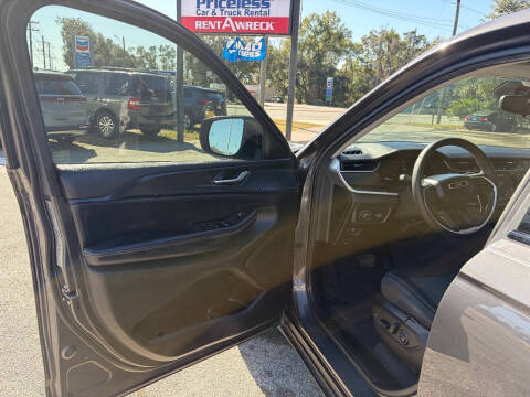 2023 Jeep Grand Cherokee Laredo