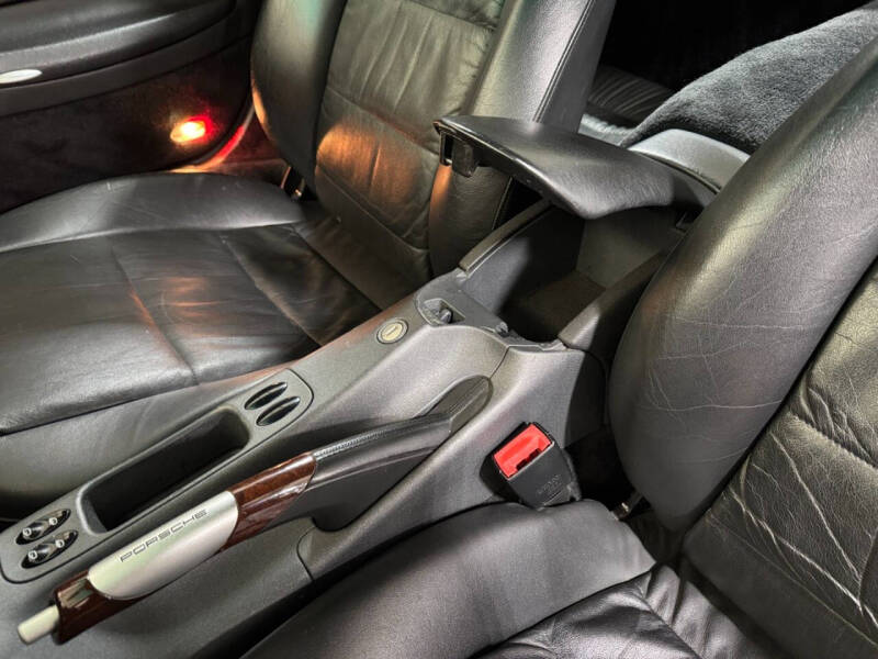 1999 Porsche 911 Carrera