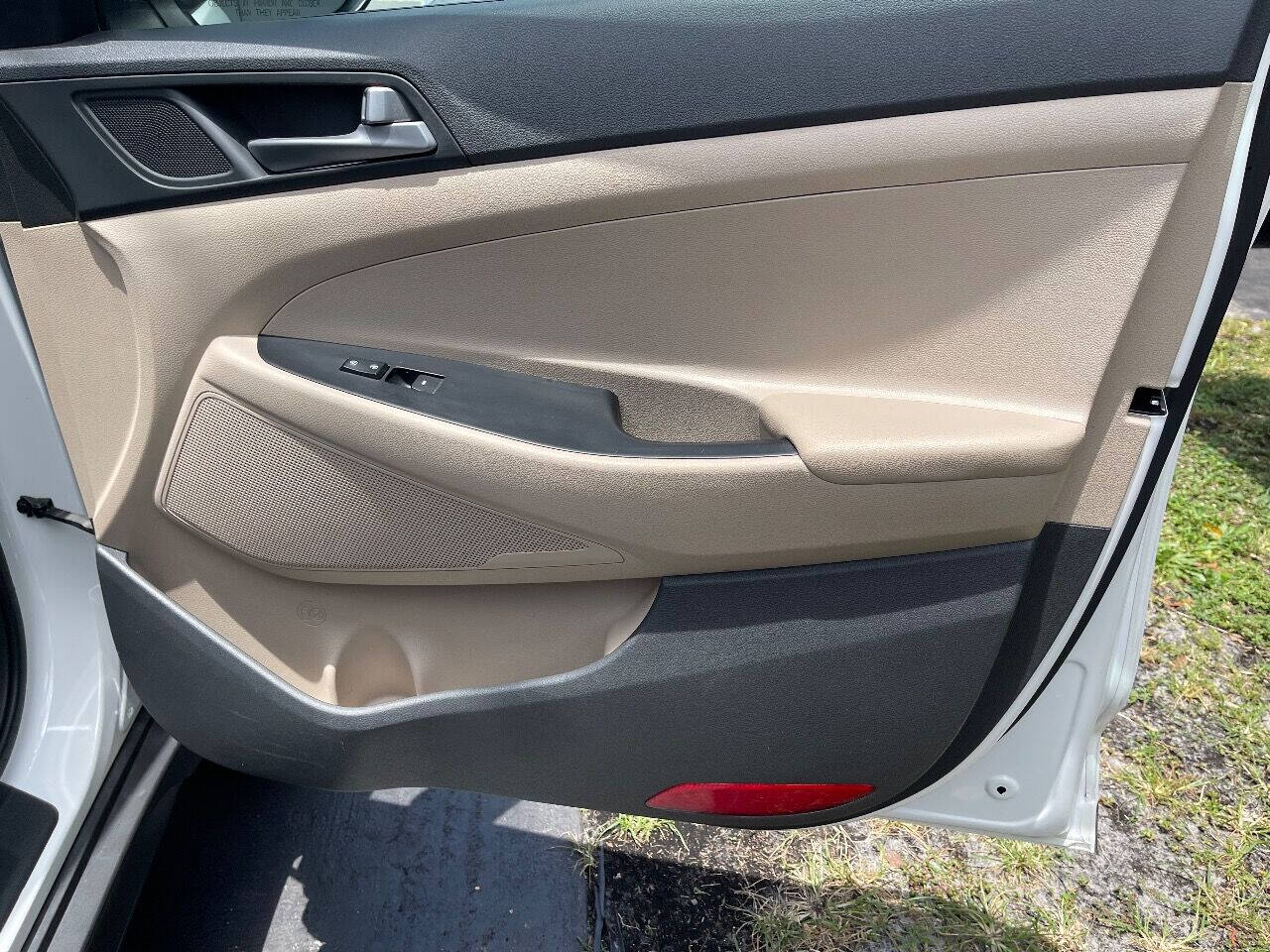 2016 Hyundai Tucson  - $14,900