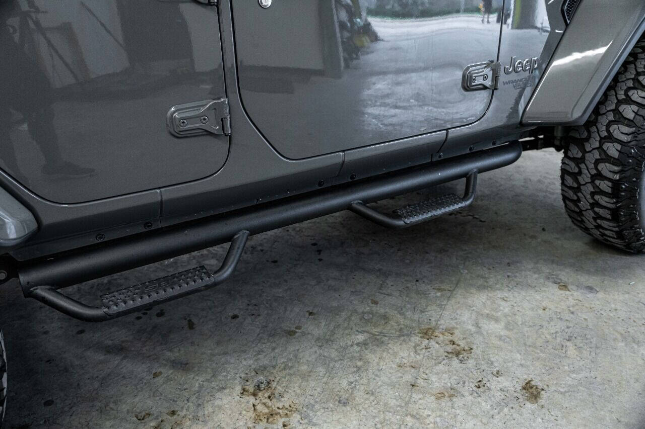 2020 JEEP Wrangler SUV / Crossover - $47,999