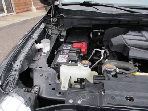 2023 Nissan Titan SV